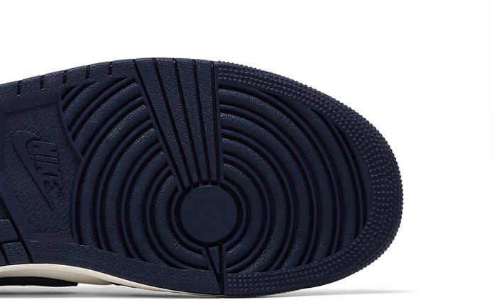 Jordan 1 Low OG Obsidian UNC