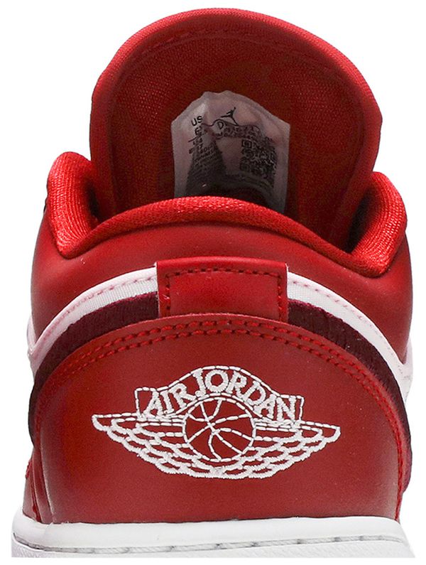 Jordan 1 Low SE Red Quilt (GS)