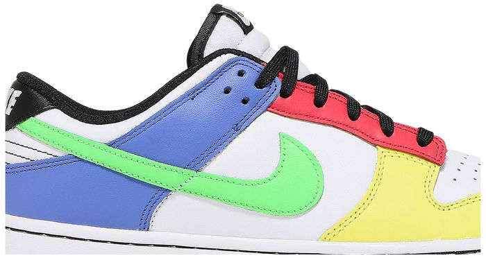 Nike Dunk Low Green Strike (Women's)