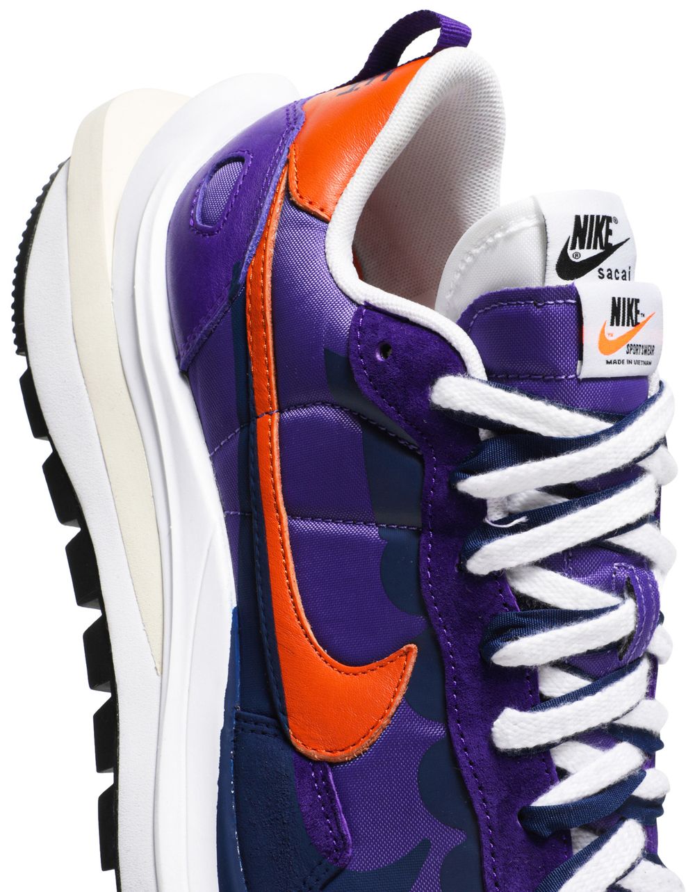 Nike Vaporwaffle sacai Dark Iris