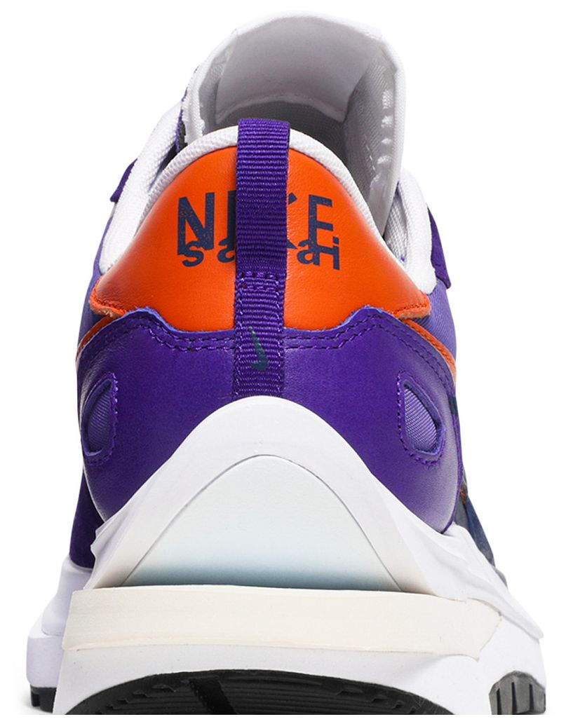 Nike Vaporwaffle sacai Dark Iris