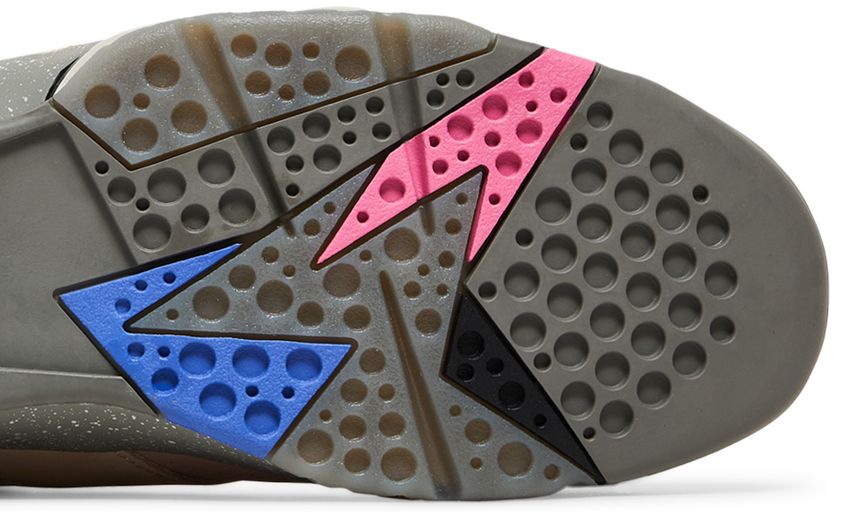 Jordan 7 Retro SE Sapphire