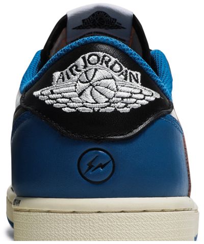 Jordan 1 Low fragment design x Travis Scott