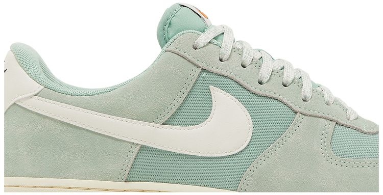Nike Air Force 1 Low '07 LV8 Certified Fresh Enamel Green