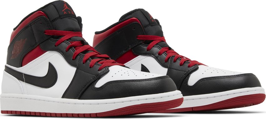 Jordan 1 Mid Gym Red Black Toe