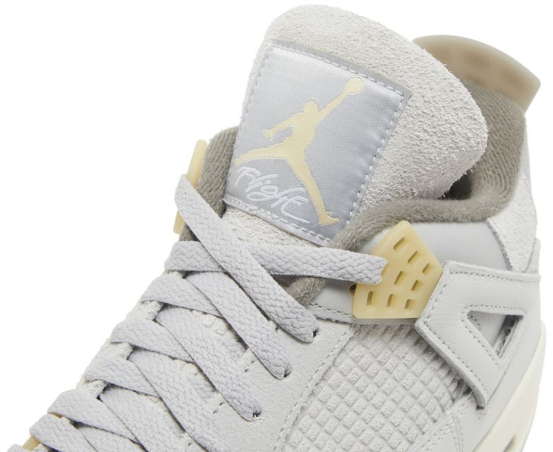 Jordan 4 Retro SE Craft Photon Dust