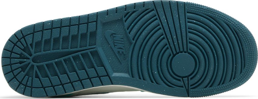 Jordan 1 Mid Chenille Bleached Turquoise (Women's)