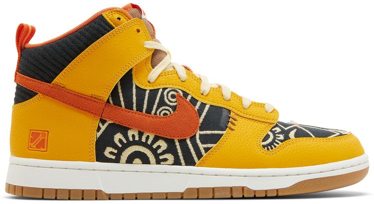 Nike Dunk High PRM Somos Familia