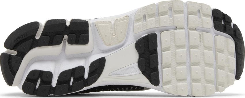 Nike Zoom Vomero 5 White Black