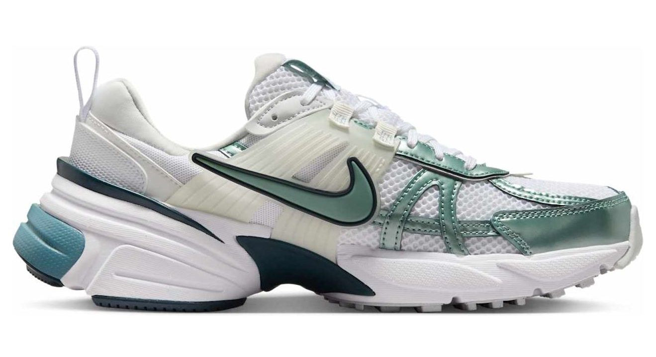 Nike V2K Run White Smokey Blue Armory Navy Cannon (Women's)