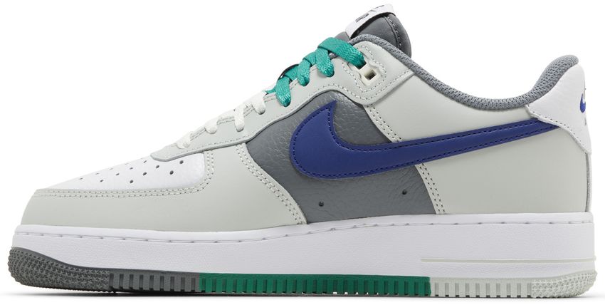 Nike Air Force 1 Low '07 LV8 Split Light Silver Deep Royal Blue