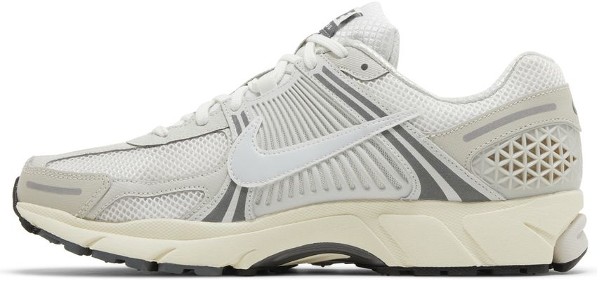 Nike Zoom Vomero 5 Platinum Tint