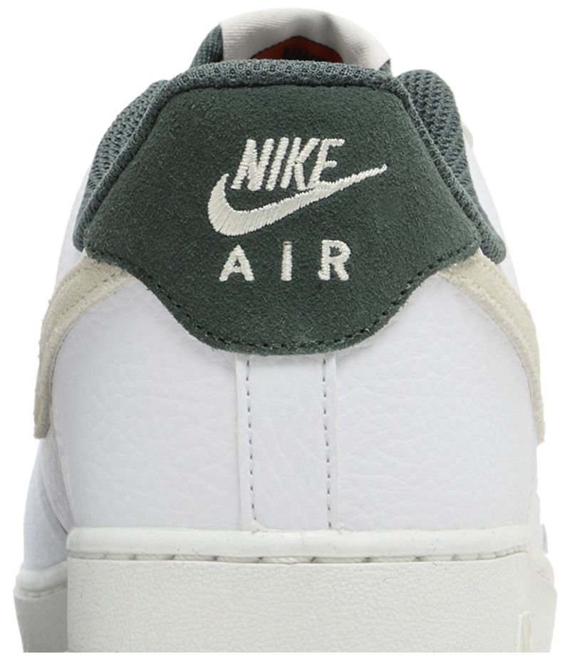 Nike Air Force 1 Low '07 LV8 Vintage Green