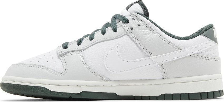 Nike Dunk Low Retro SE Photon Dust Vintage Green