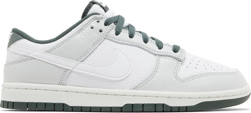 Nike Dunk Low Retro SE Photon Dust Vintage Green