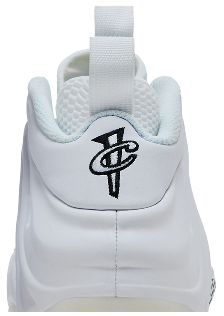 Nike Air Foamposite One Triple White
