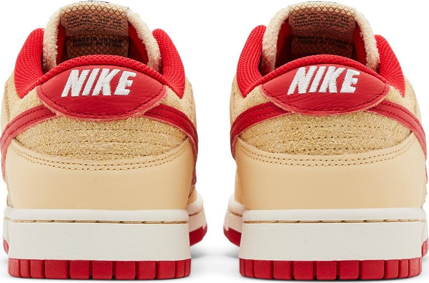 Nike Dunk Low Retro SE Strawberry Waffle