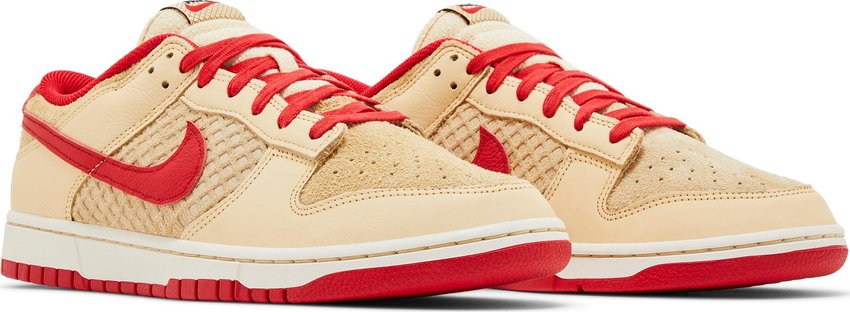 Nike Dunk Low Retro SE Strawberry Waffle