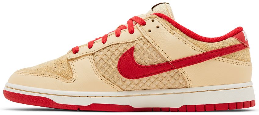 Nike Dunk Low Retro SE Strawberry Waffle