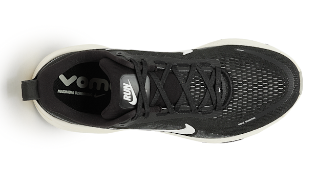 Nike Vomero 18 Black Coconut Milk Light Iron Ore Summit White