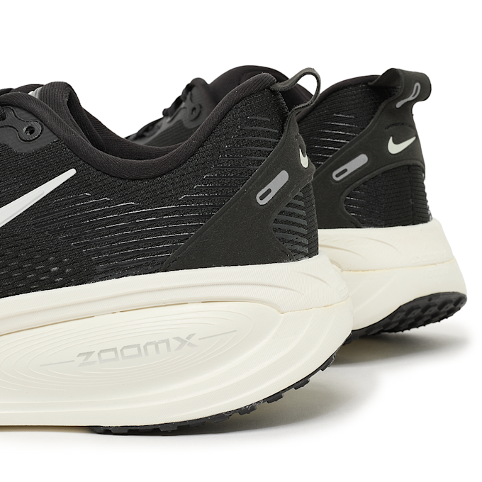 Nike Vomero 18 Black Coconut Milk Light Iron Ore Summit White