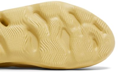 adidas Yeezy Foam RNNR Sulfur (Infant)