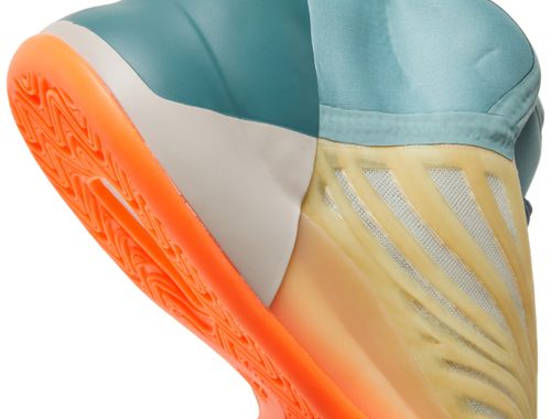adidas Yeezy QNTM Hi-Res Coral