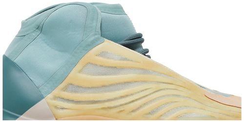 adidas Yeezy QNTM Hi-Res Coral