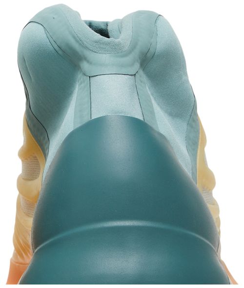 adidas Yeezy QNTM Hi-Res Coral