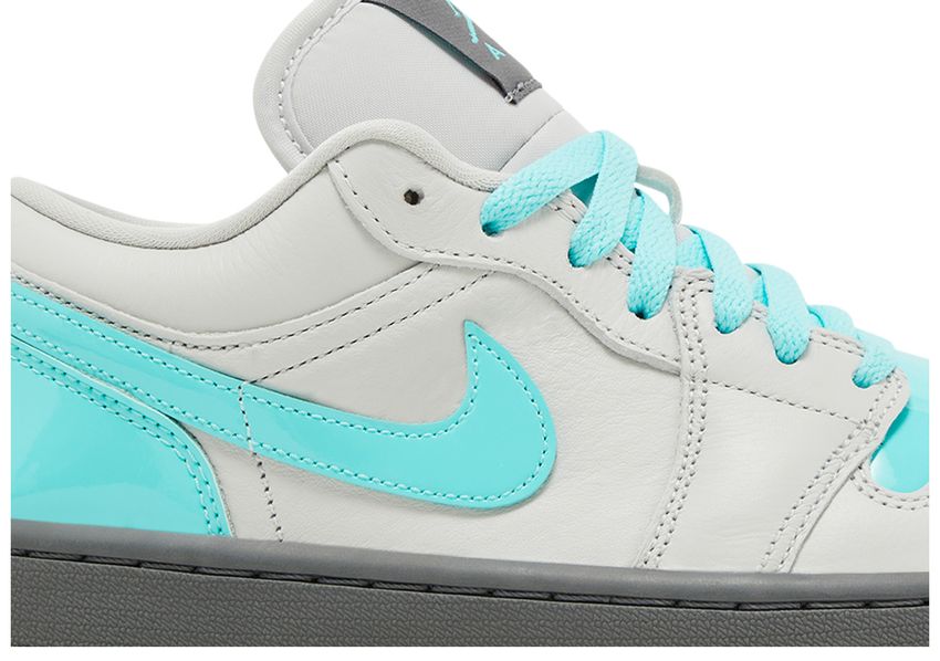 Jordan 1 Low SE Polaroid (Women's)
