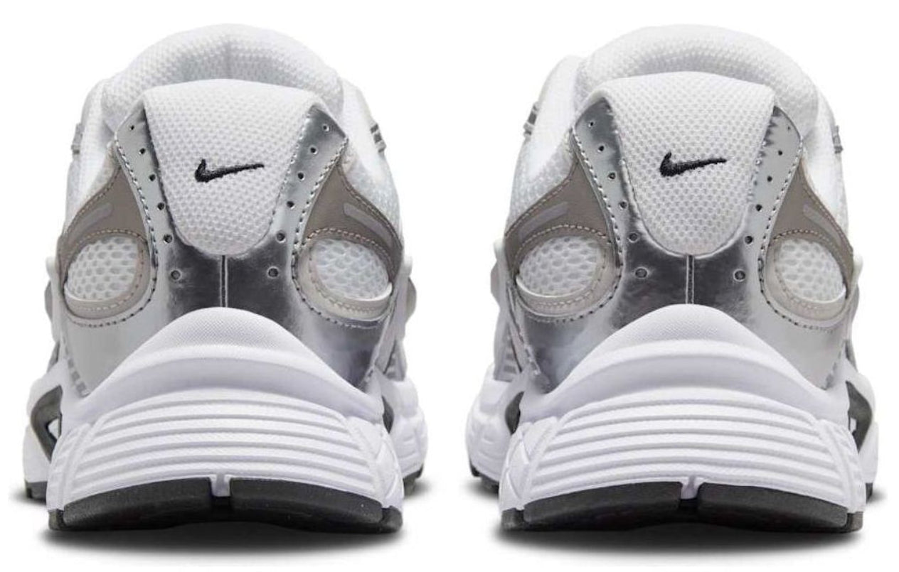 Nike V5 RNR White Vast Grey Metallic Silver Black (Women's)