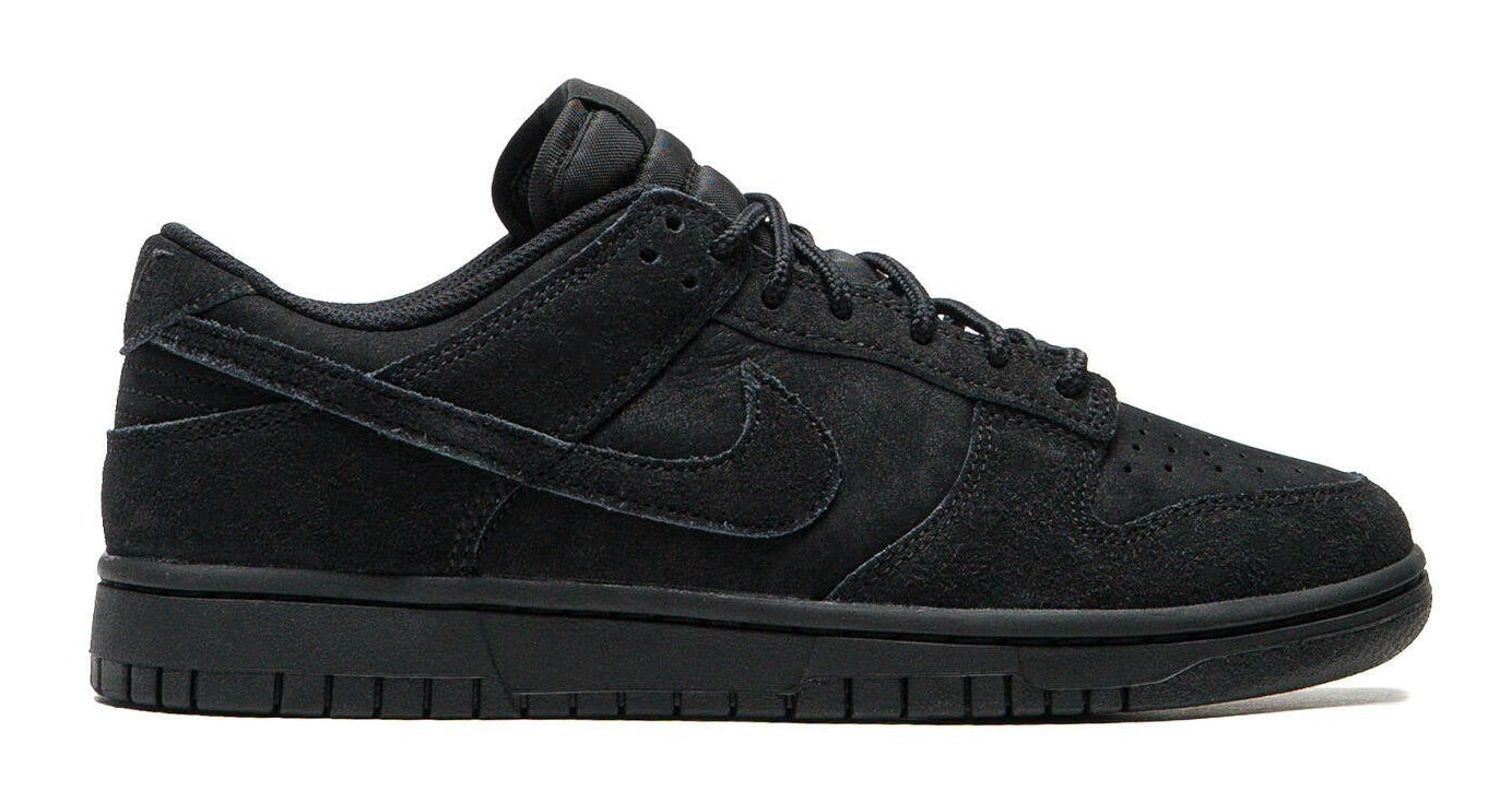 Nike Dunk Low SE Triple Black
