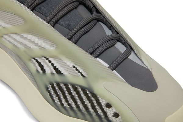 adidas Yeezy 700 V3 Fade Salt