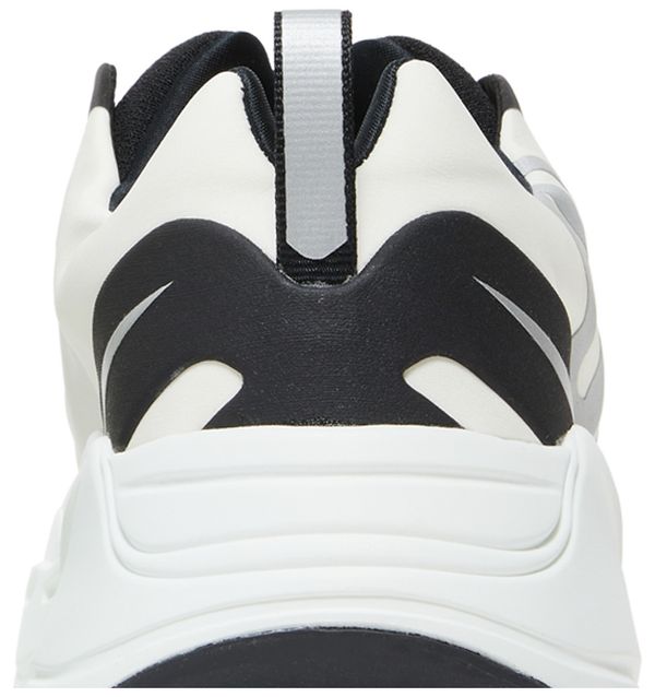 adidas Yeezy Boost 700 MNVN Laceless Analog