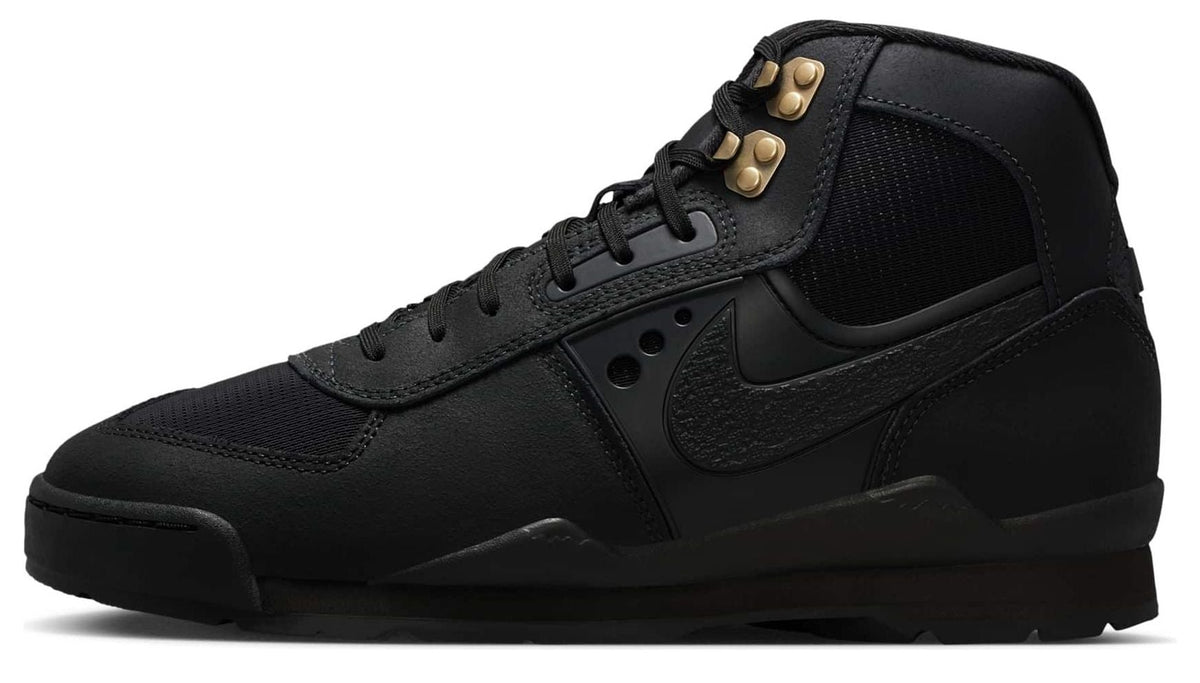 Nike Baltoro Black Metallic Gold