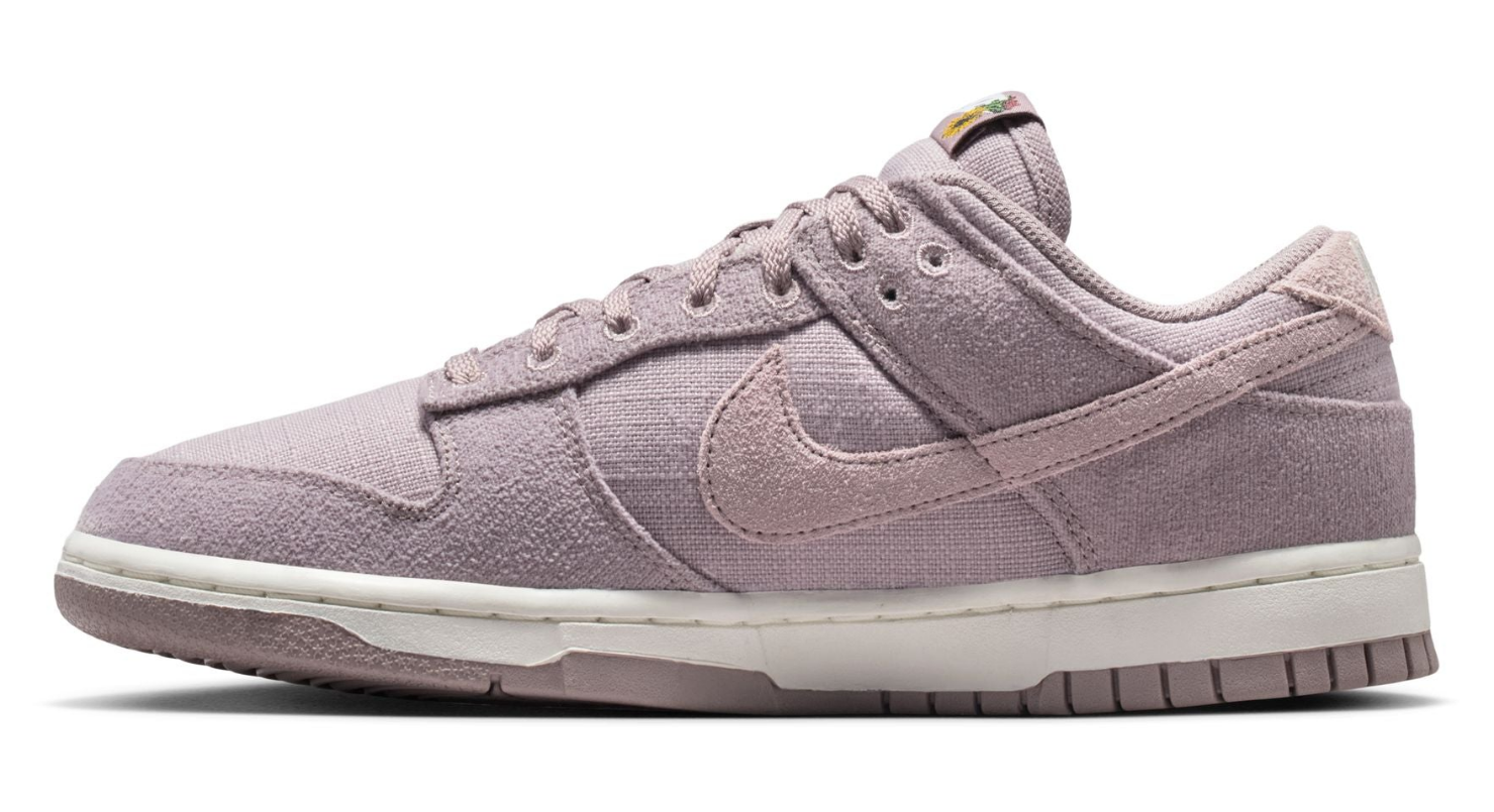 Nike Dunk Low Now Accepting All Flowers Black (Women's)