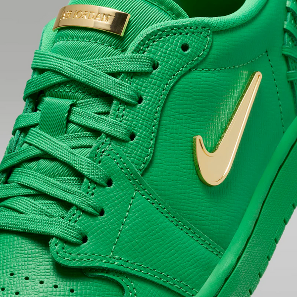 Jordan 1 Low Method of Make Lucky Green (Women's)