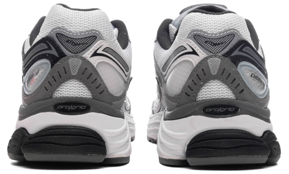 Saucony ProGrid Omni 9 Fabricated Future Pack White Grey
