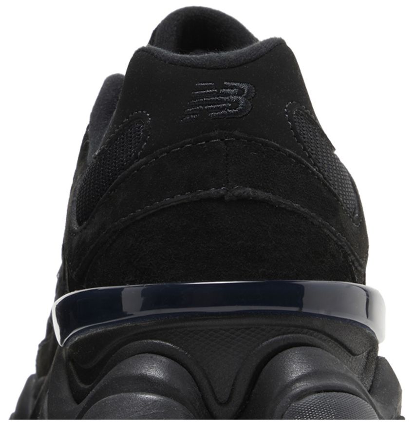 New Balance 9060 Triple Black