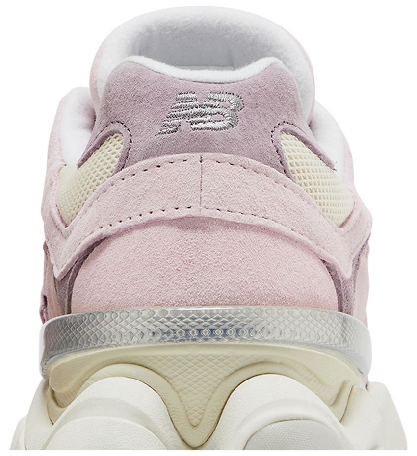 New Balance 9060 Rose Sugar Angora