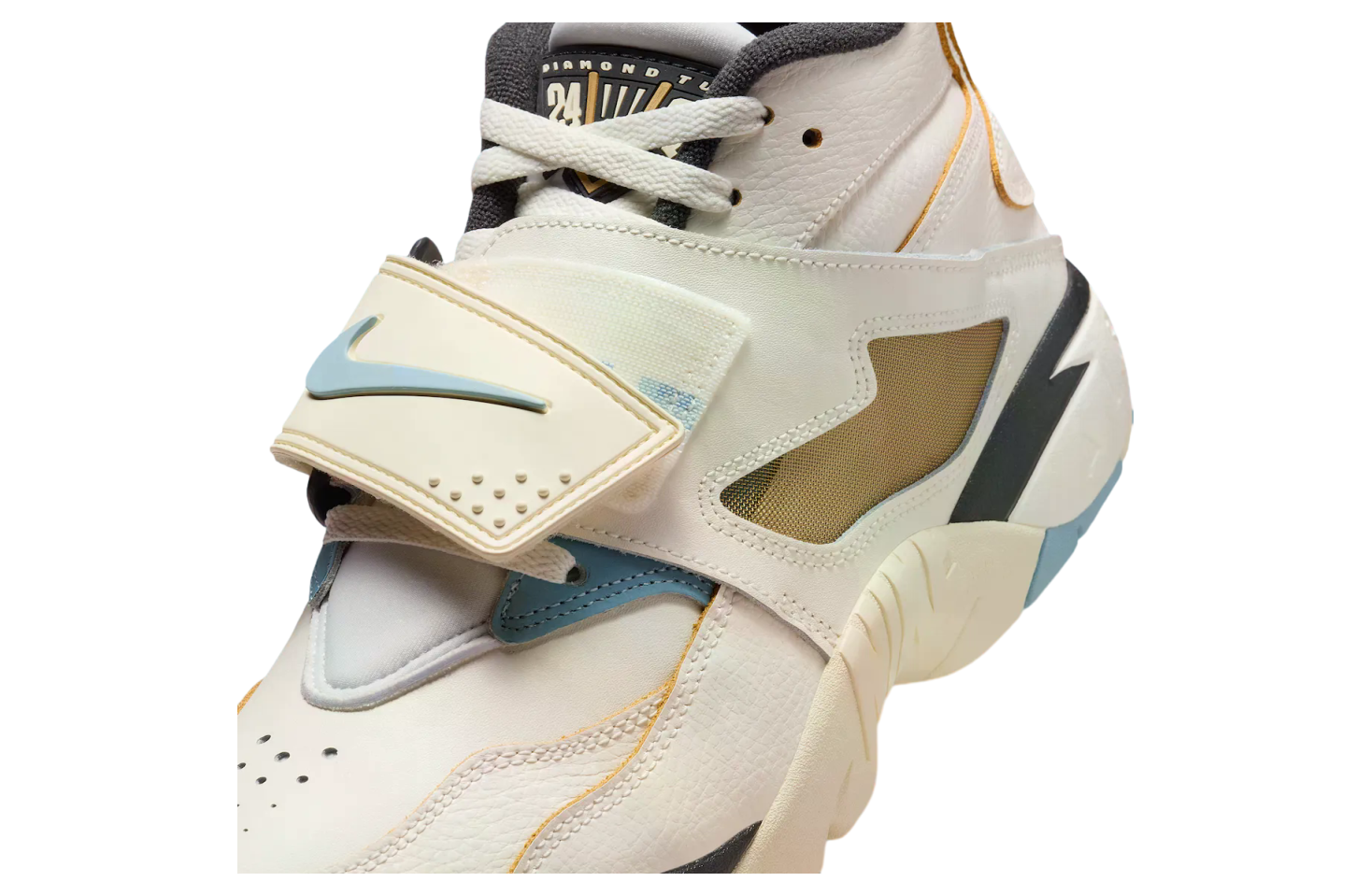 Nike Air Diamond Turf Must Be the Money
