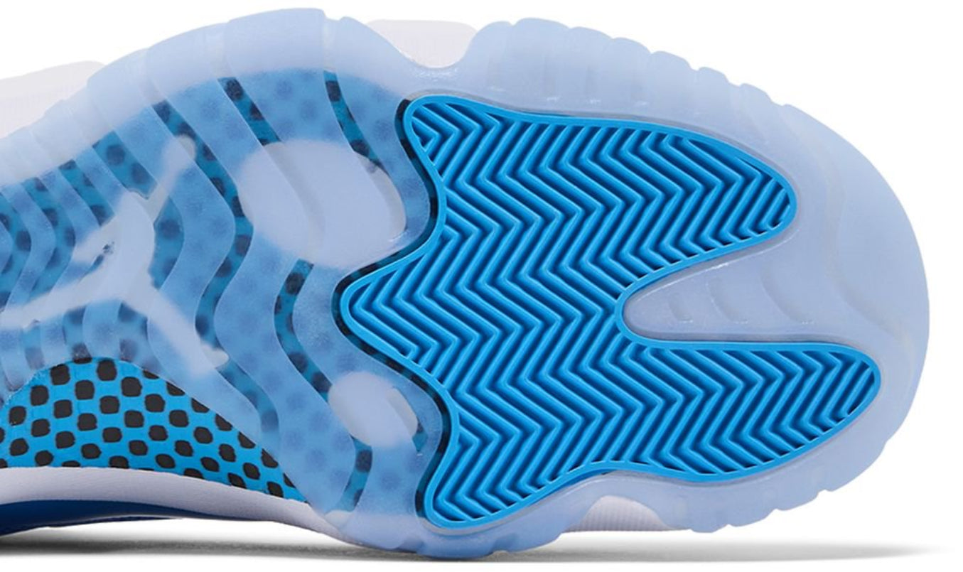 Jordan 11 Retro Low University Blue (2026)