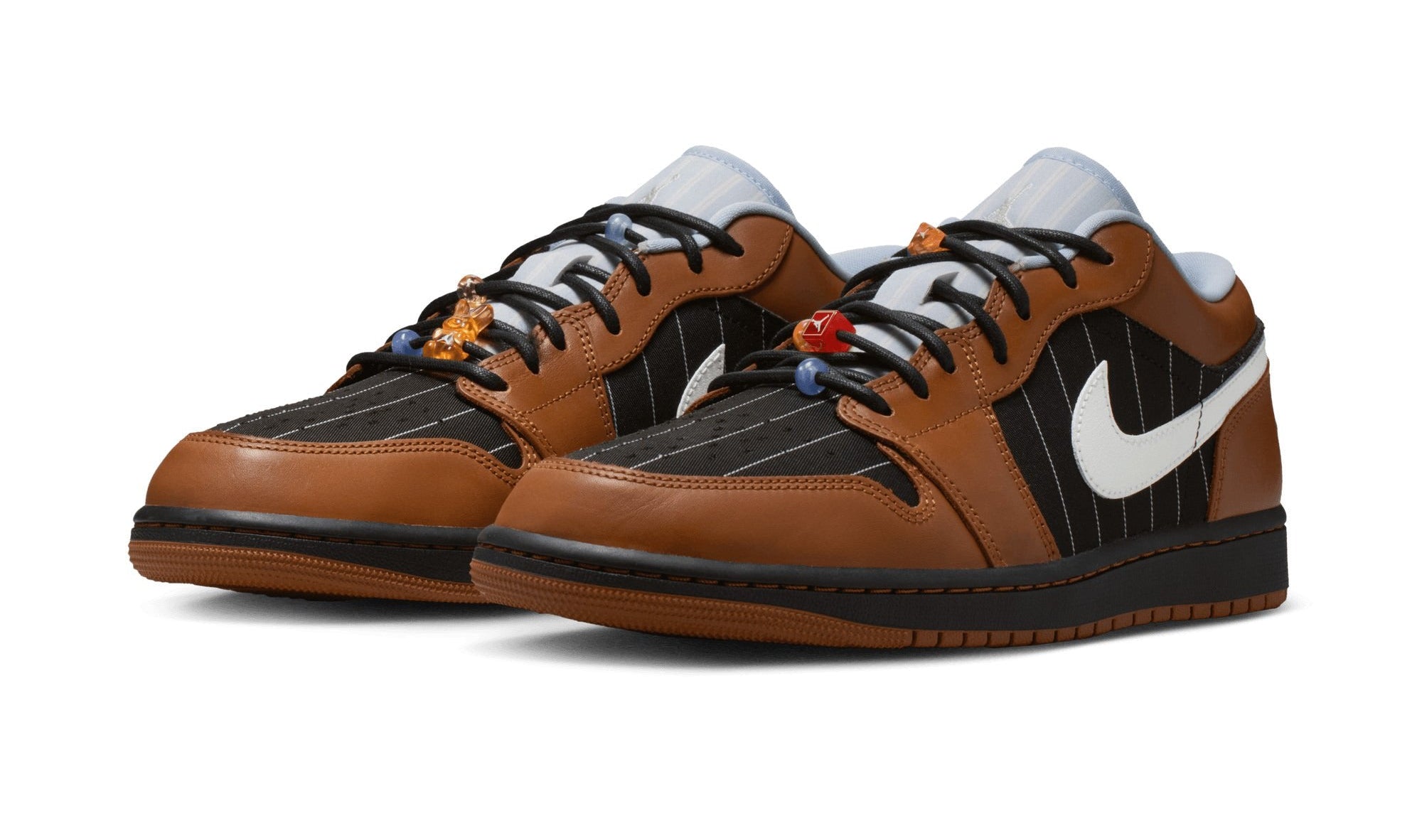 Jordan 1 Low SE Black Sail Light British Tan