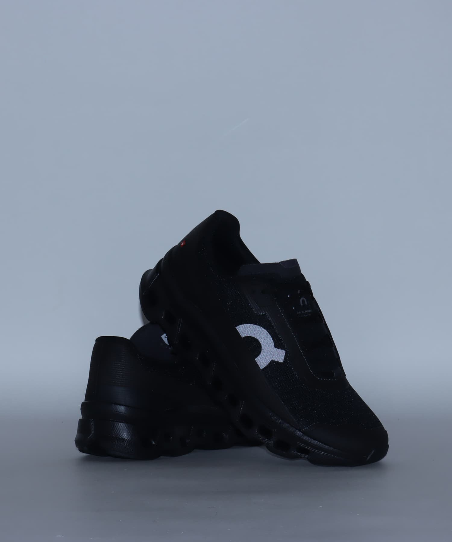 On Running Cloudmonster Void Triple Black