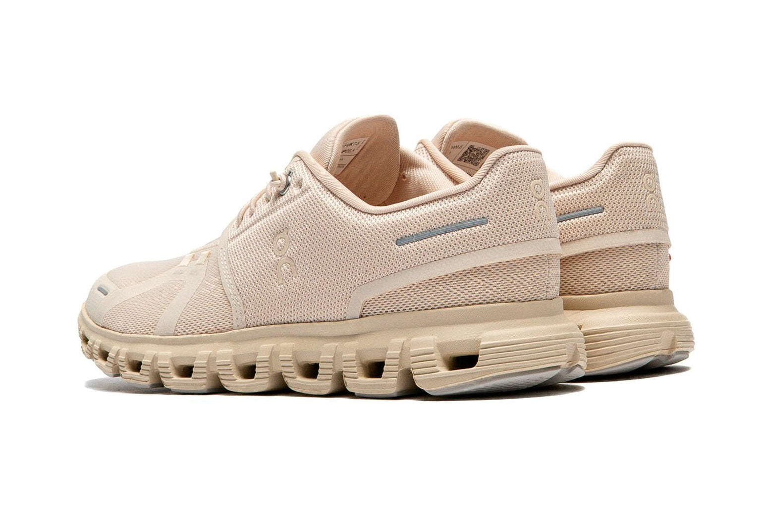 On Running Cloud 6 Sand (Women's)