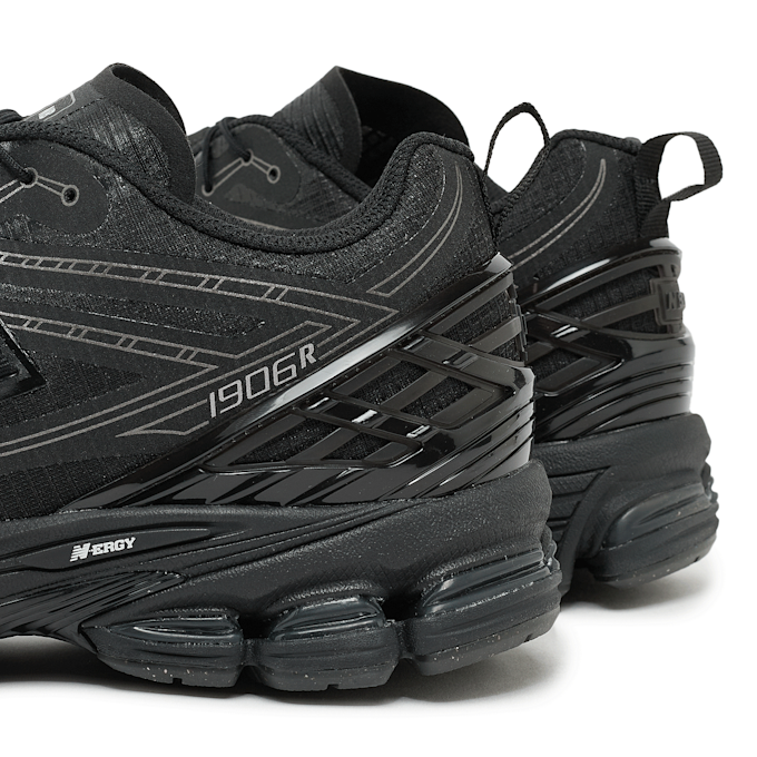 New Balance 1906R Triple Black